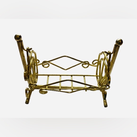 Vintage Miniature Brass Furniture Set - Picture 5 of 10